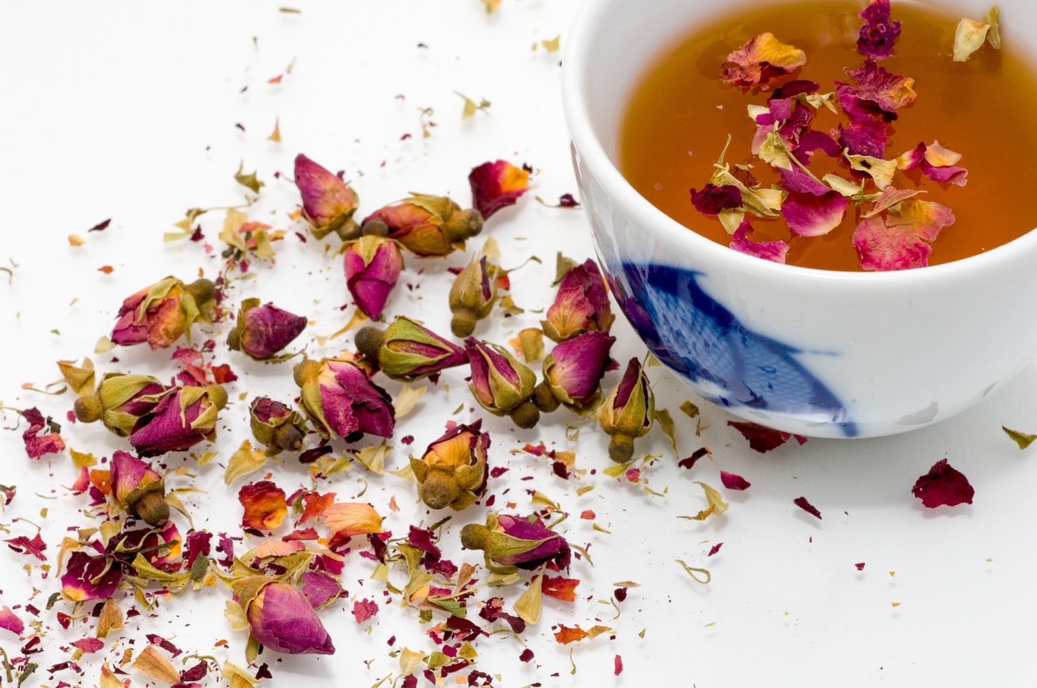 Rose Bud Tea: Benefits, Side Effects, and Flavor Profile